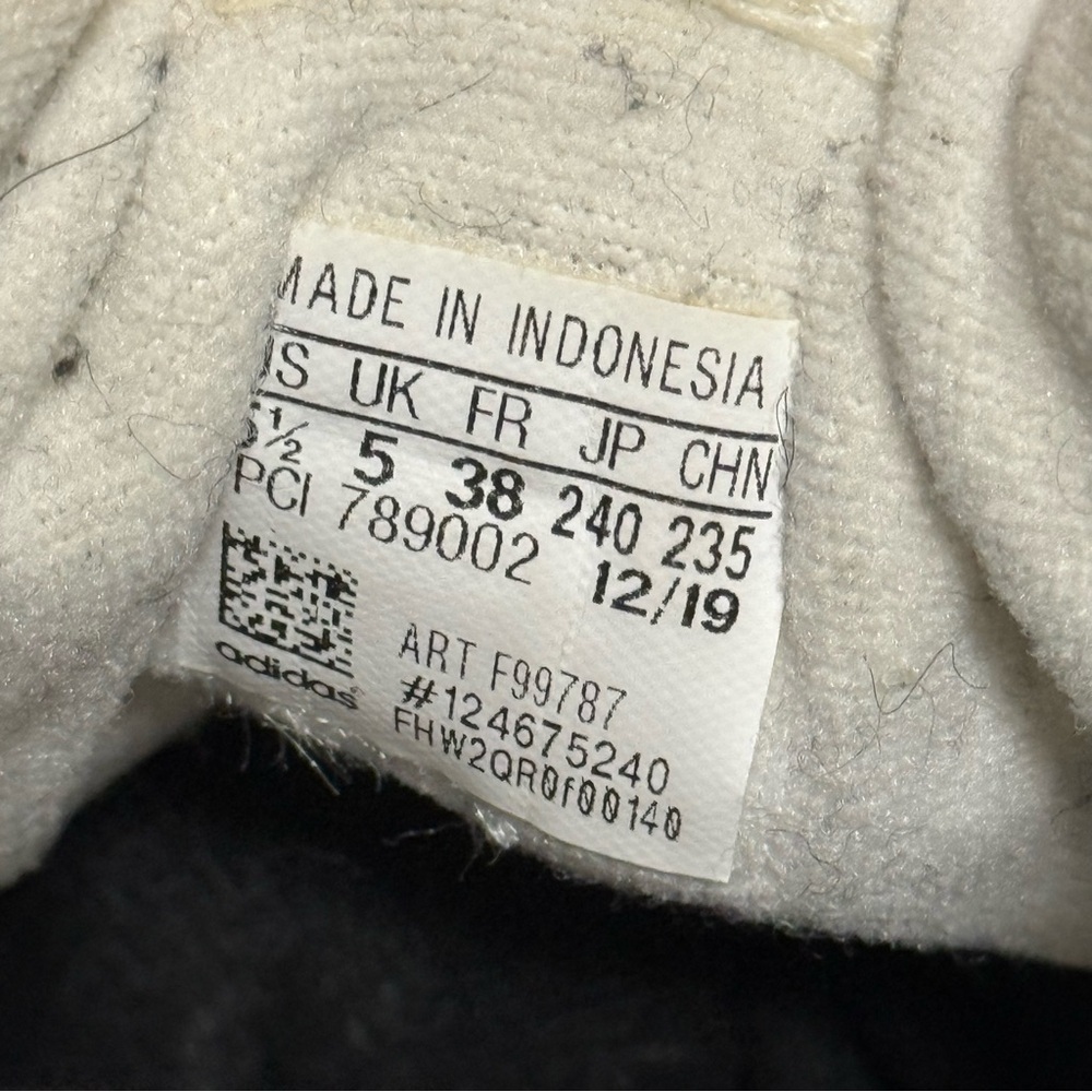 Adidas White Sneakers with Red and Black Details - Picture 6 of 8